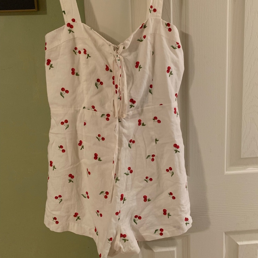 NWT Forever 21 Romper
